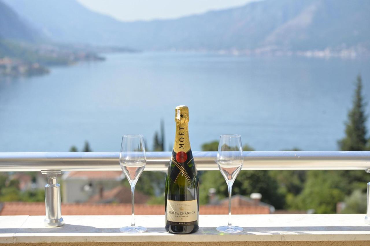 J & P Apartments Orahovac Kotor Dış mekan fotoğraf