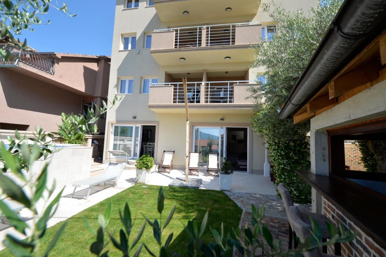 J & P Apartments Orahovac Kotor Dış mekan fotoğraf