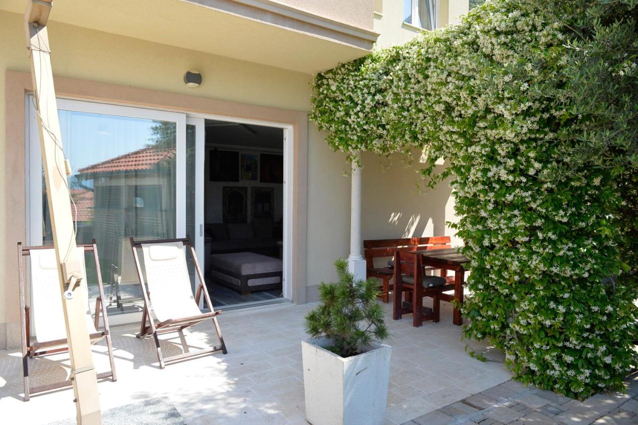 J & P Apartments Orahovac Kotor Dış mekan fotoğraf