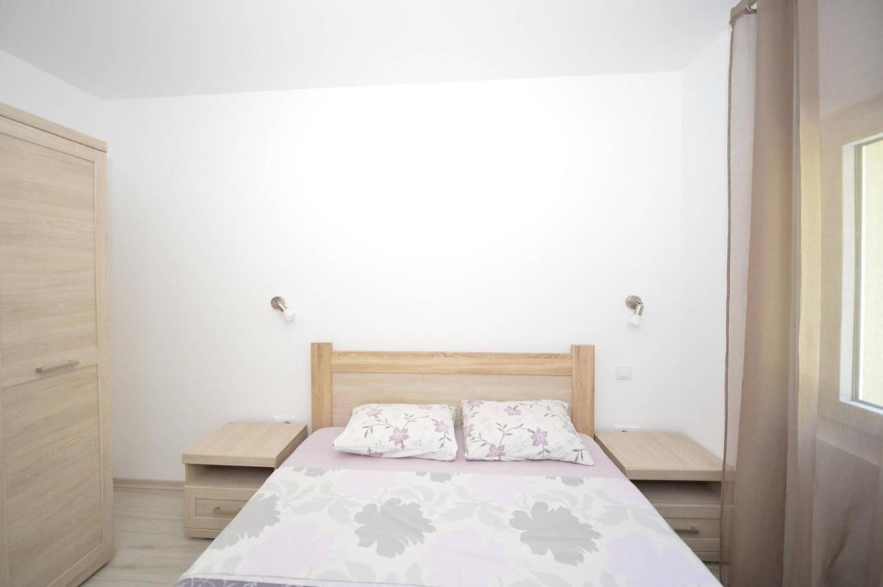 J & P Apartments Orahovac Kotor Dış mekan fotoğraf