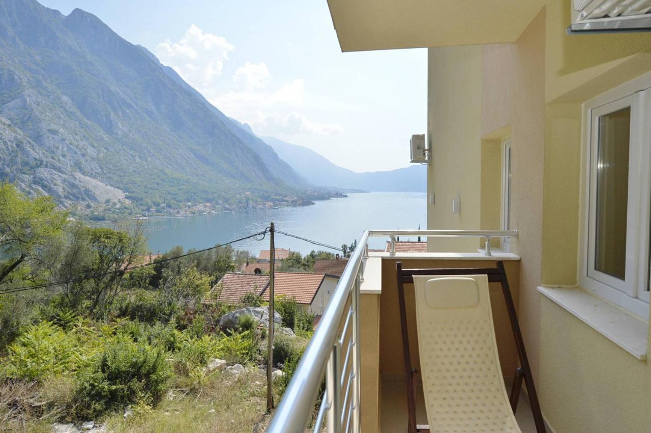 J & P Apartments Orahovac Kotor Dış mekan fotoğraf