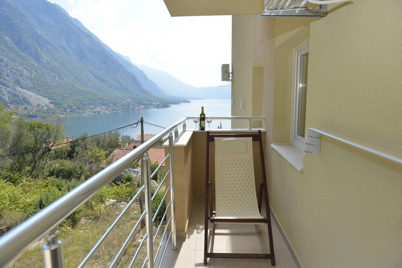 J & P Apartments Orahovac Kotor Dış mekan fotoğraf