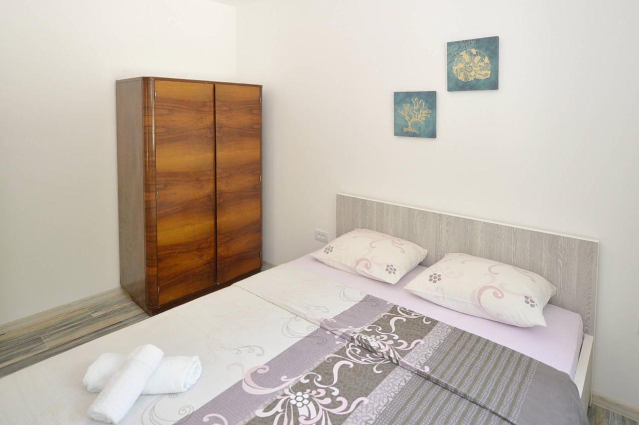 J & P Apartments Orahovac Kotor Dış mekan fotoğraf