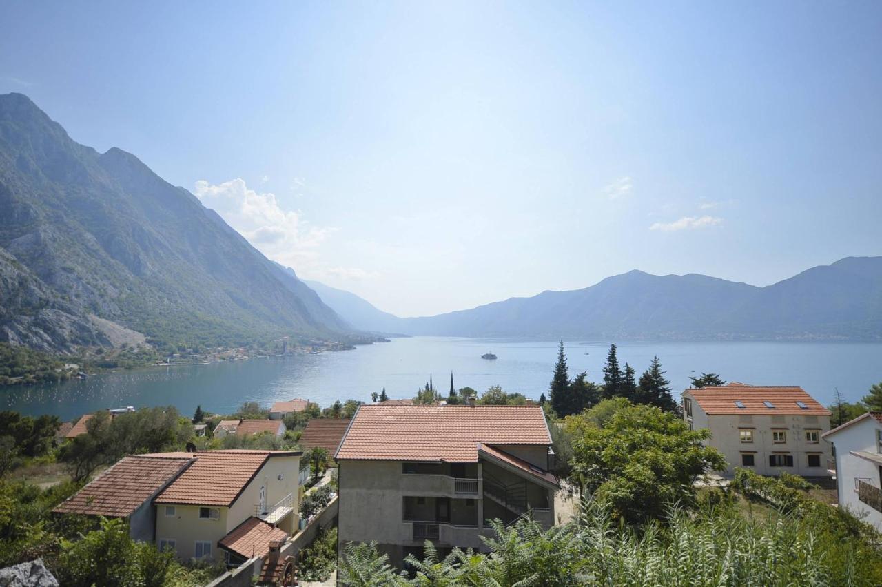 J & P Apartments Orahovac Kotor Dış mekan fotoğraf