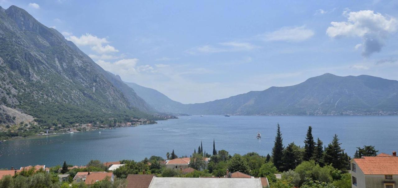 J & P Apartments Orahovac Kotor Dış mekan fotoğraf