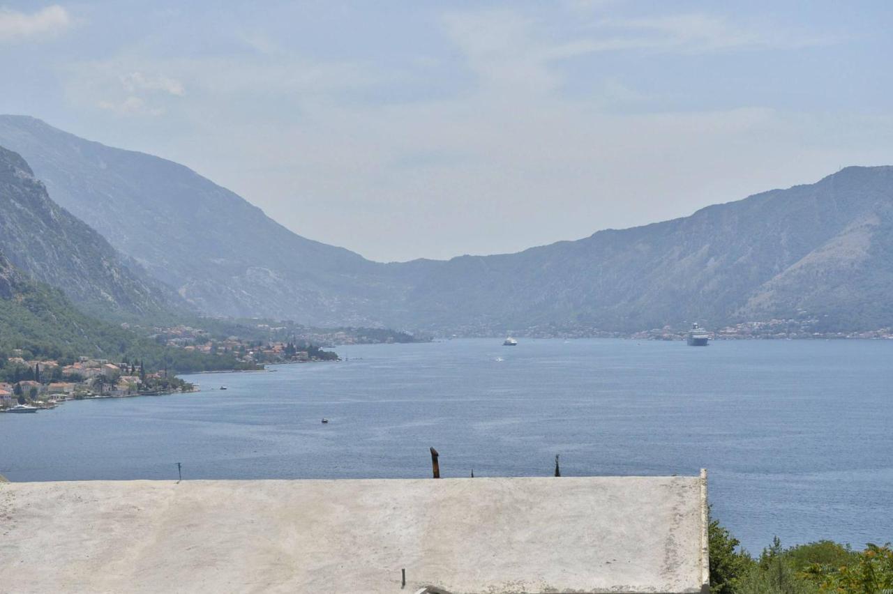 J & P Apartments Orahovac Kotor Dış mekan fotoğraf