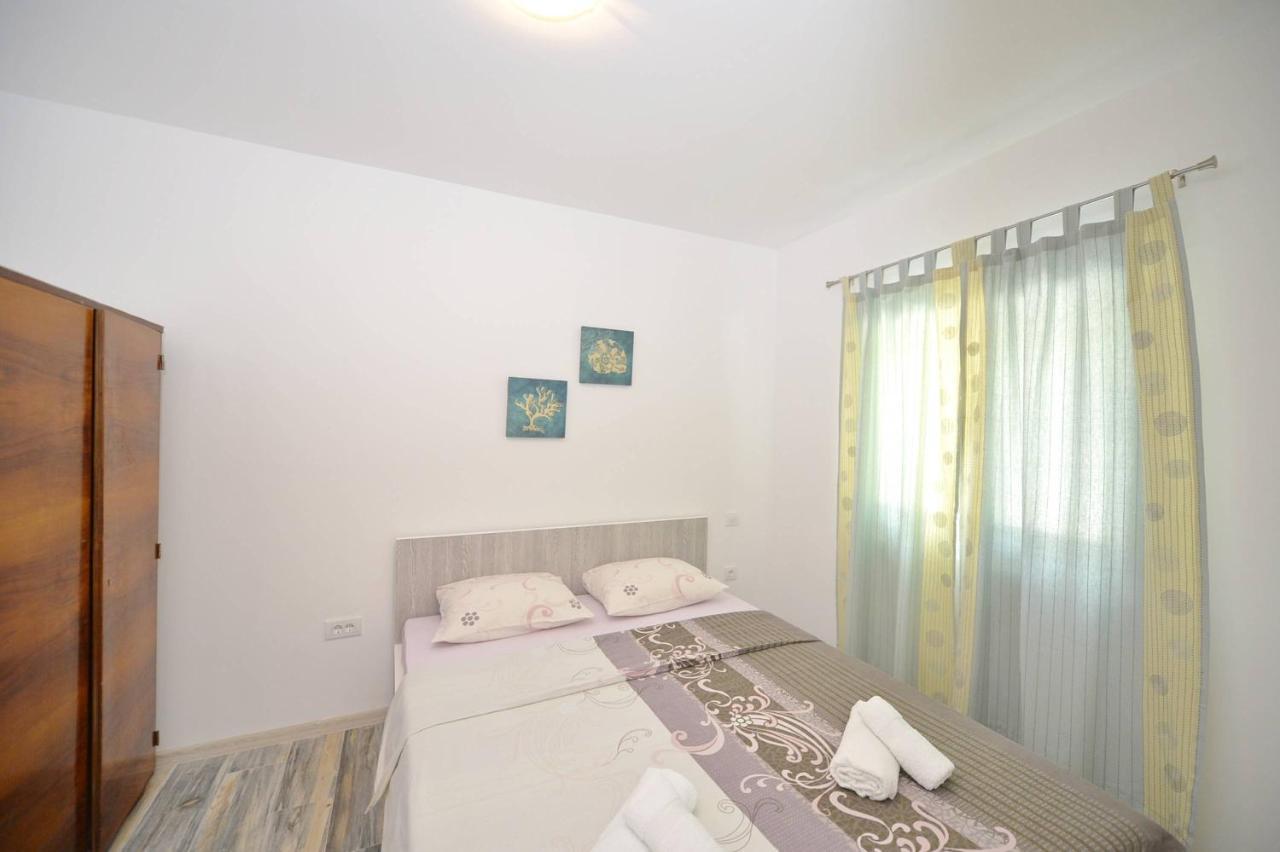 J & P Apartments Orahovac Kotor Dış mekan fotoğraf