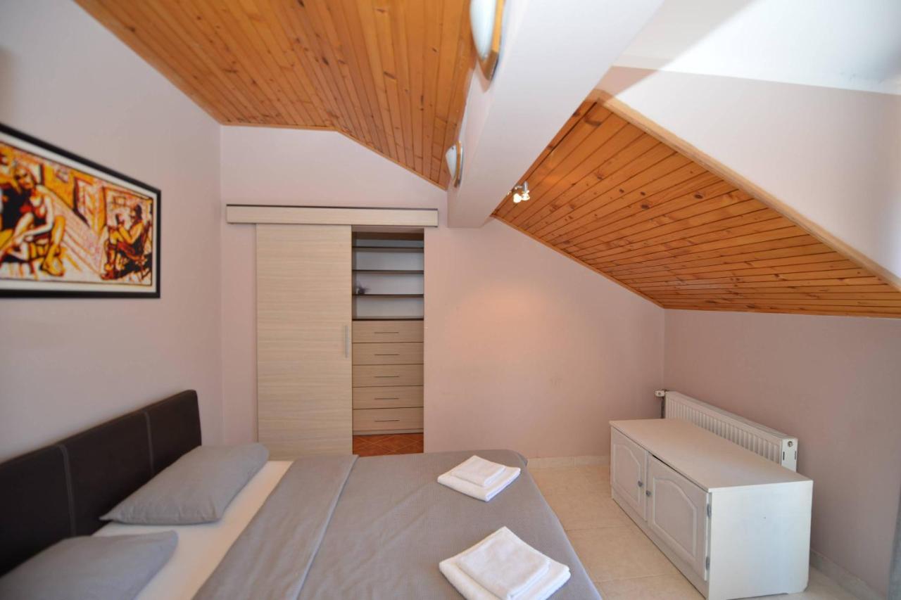 J & P Apartments Orahovac Kotor Dış mekan fotoğraf