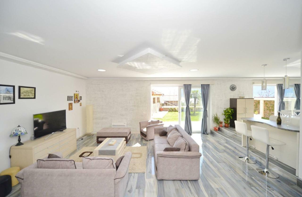 J & P Apartments Orahovac Kotor Dış mekan fotoğraf