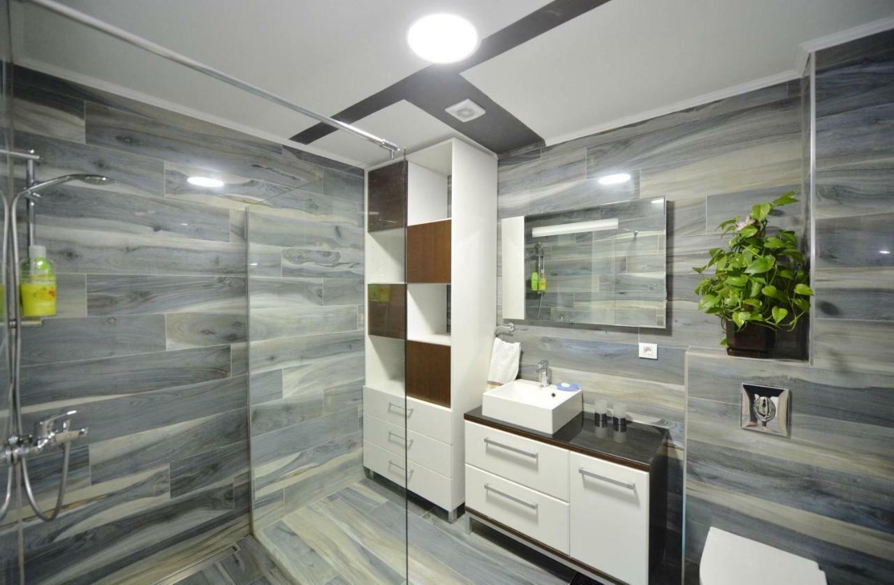 J & P Apartments Orahovac Kotor Dış mekan fotoğraf
